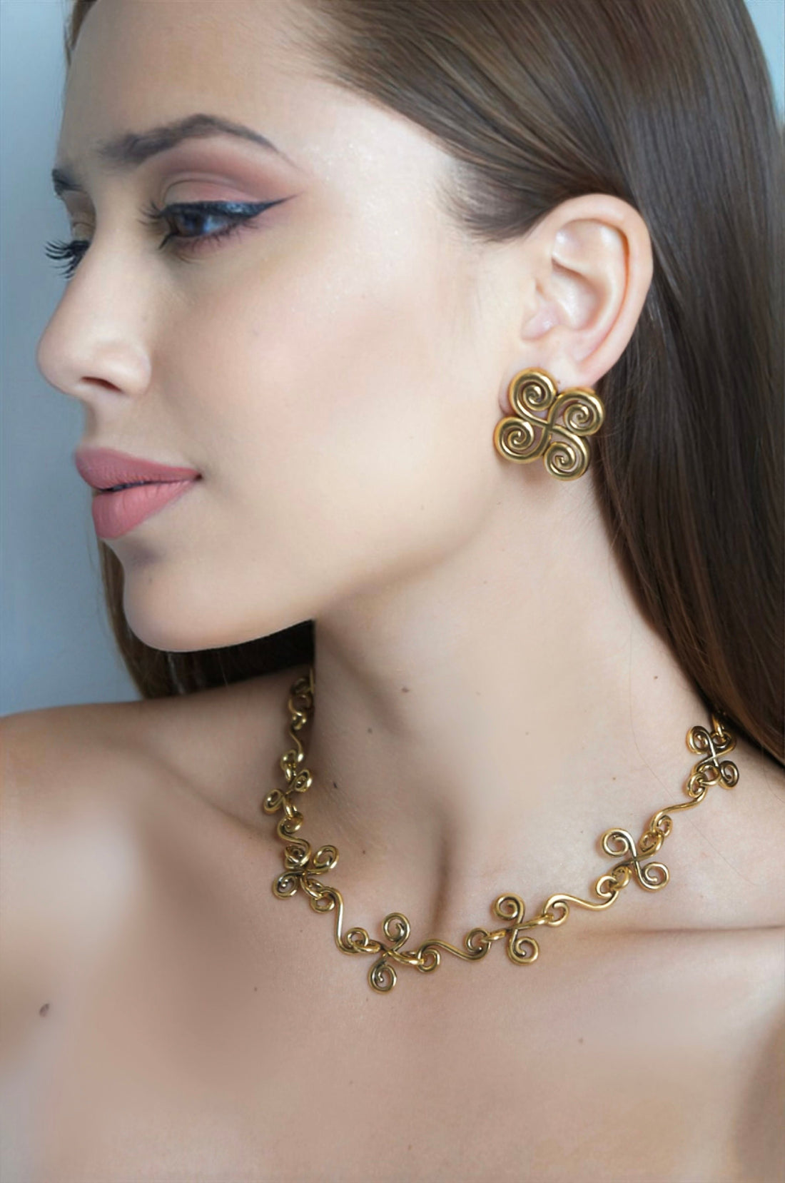 CHOKER IDENTIDADE POLIDO OURO