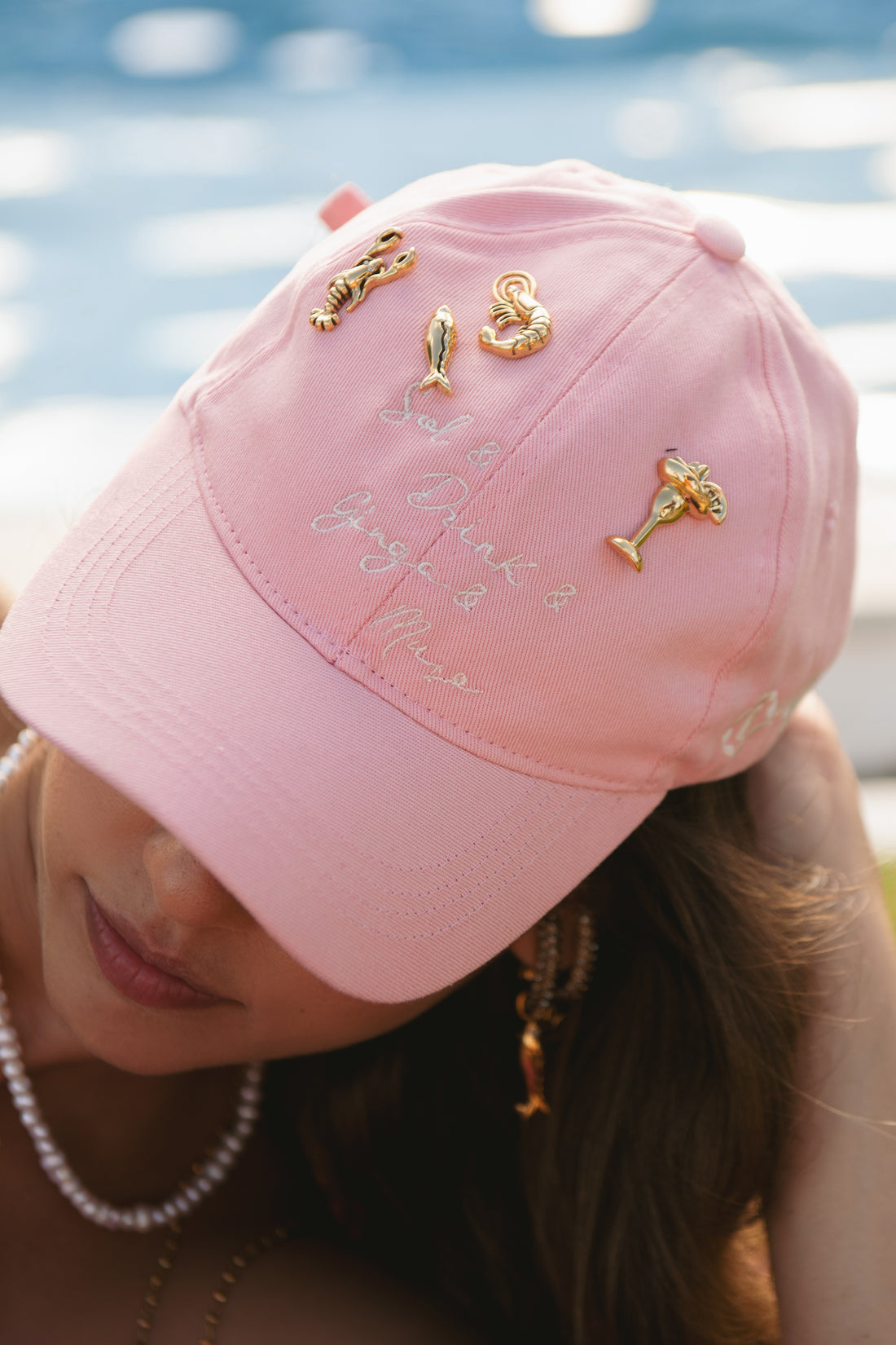 BONÉ GINGA DO MAR MORENA CANELA + IZE ROSA