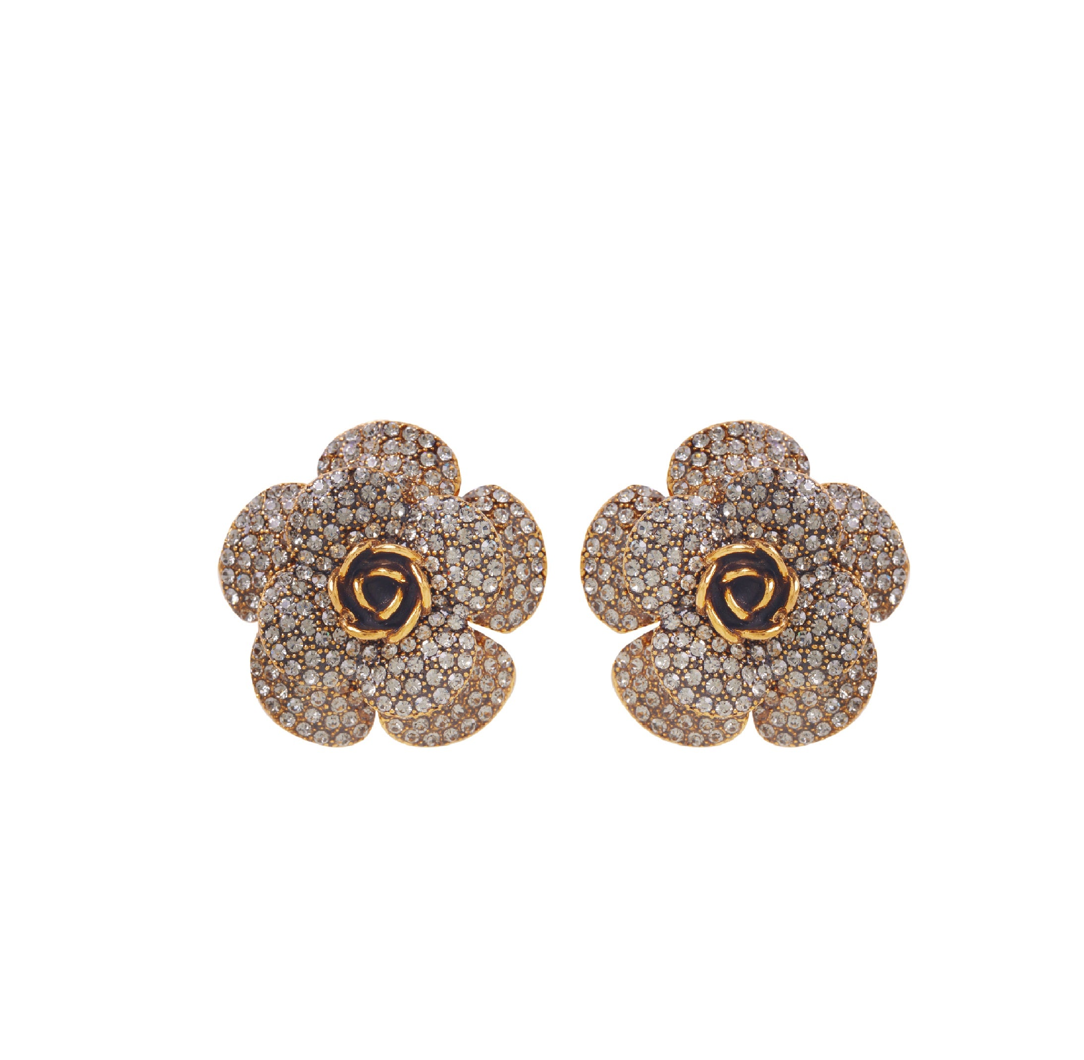 BRINCO MAXI CAMÉLIA CRAVEJADA OURO PINO