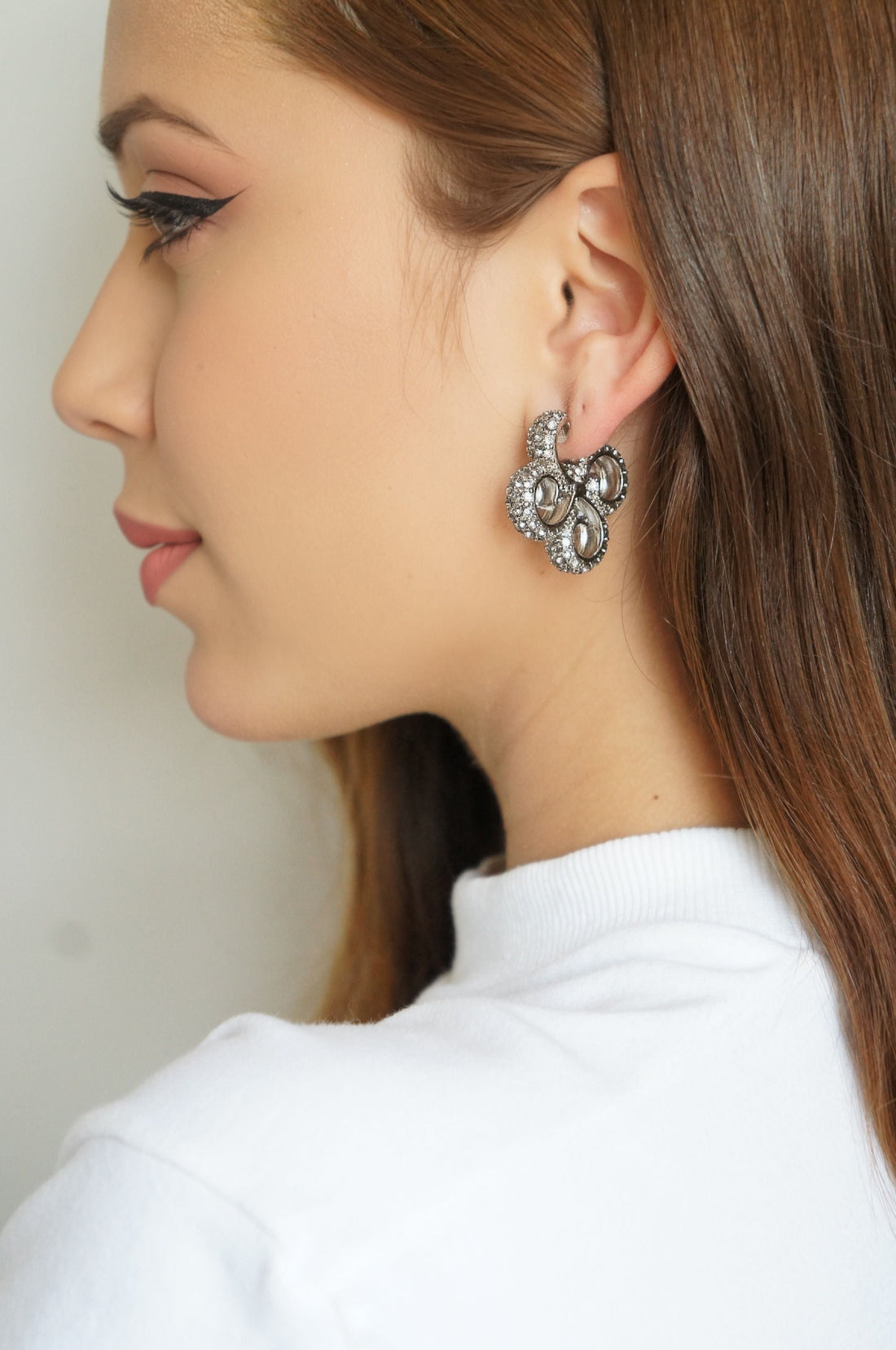 ARGOLA IDENTIDADE CRAVEJADO PRATA