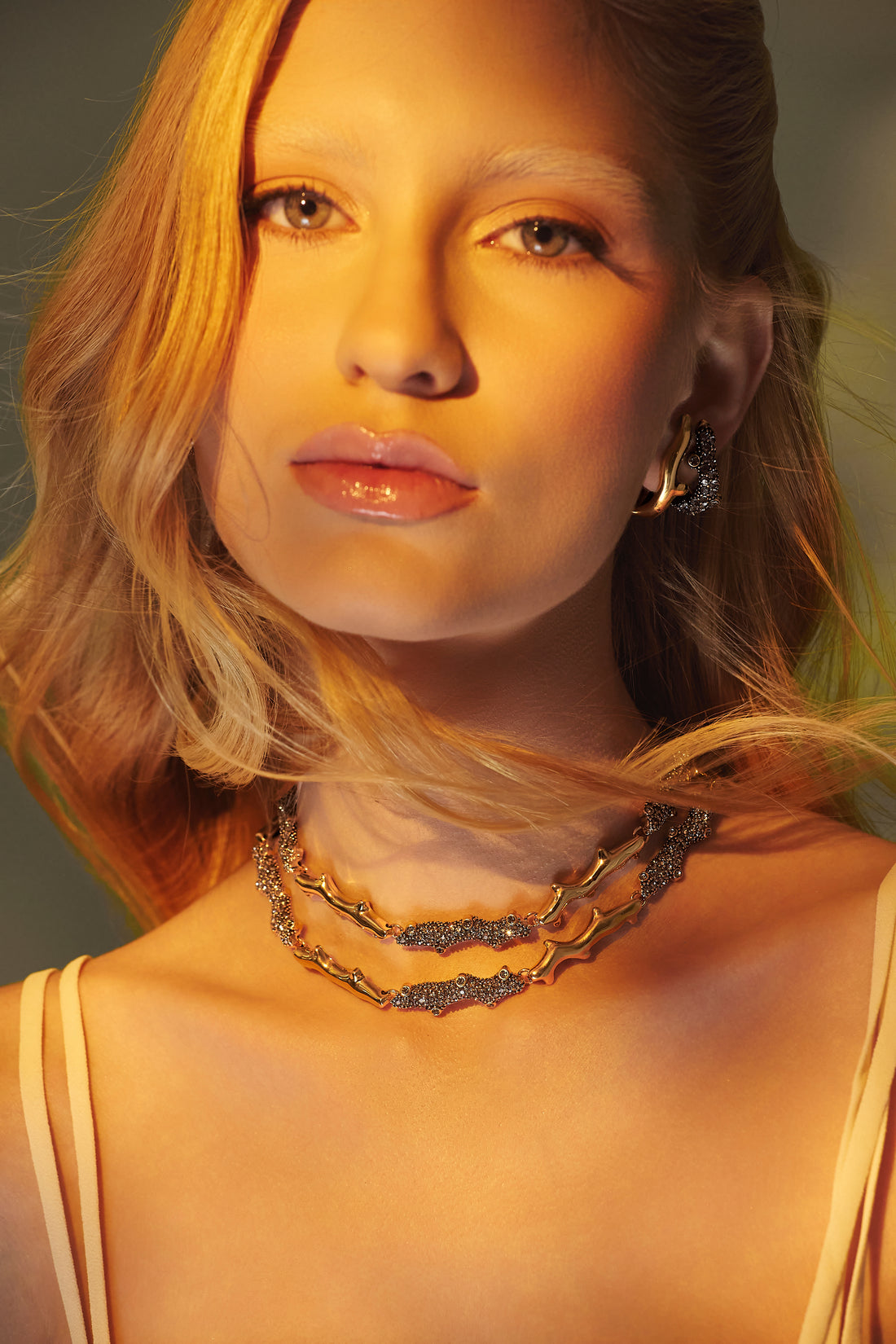 GARGANTILHA GIRASSOL CAULE CRAV/POL PRATA