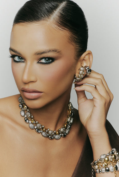 BRINCO NÚCLEO ENCAIXE CRAVEJADO OURO