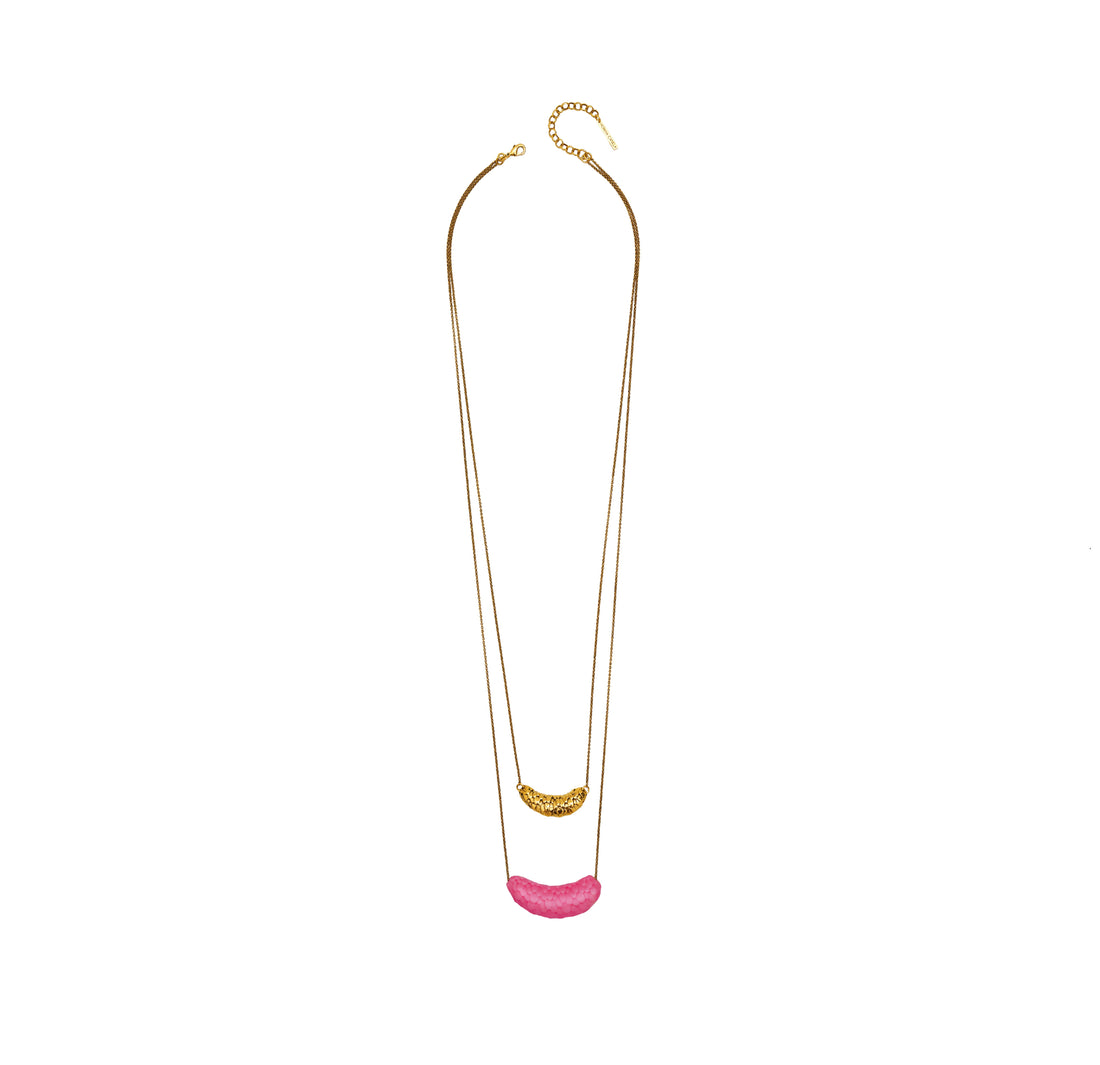COLAR MARÉ ESCAMAS RESINA METAL DUPLO CORRENTE FUCHSIA
