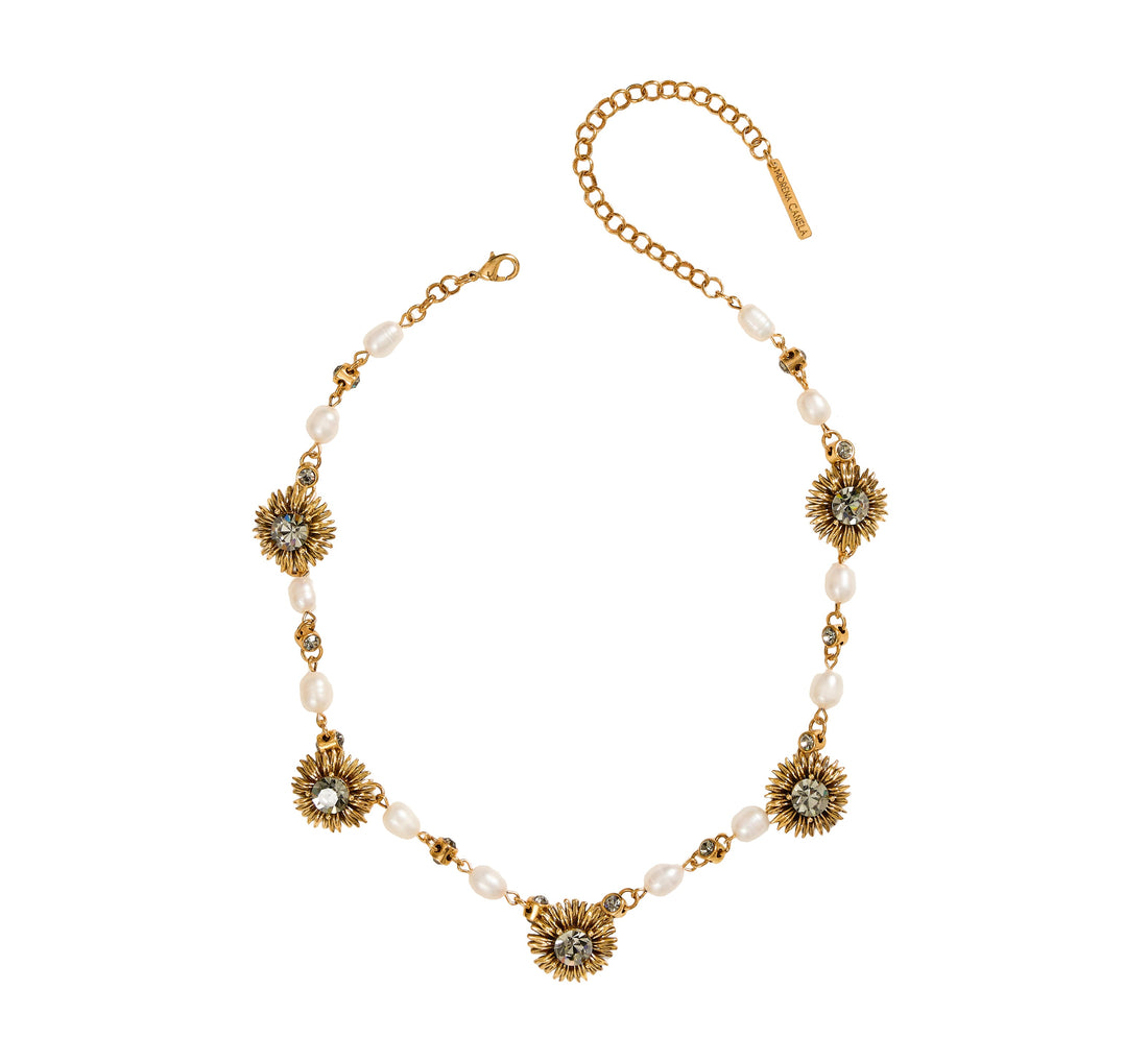 COLAR GIRASSOL BOTÃO STRASS PÉROLAS OURO